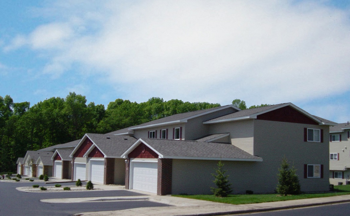 Morningside Townhomes Apartments in St Joseph, MN
